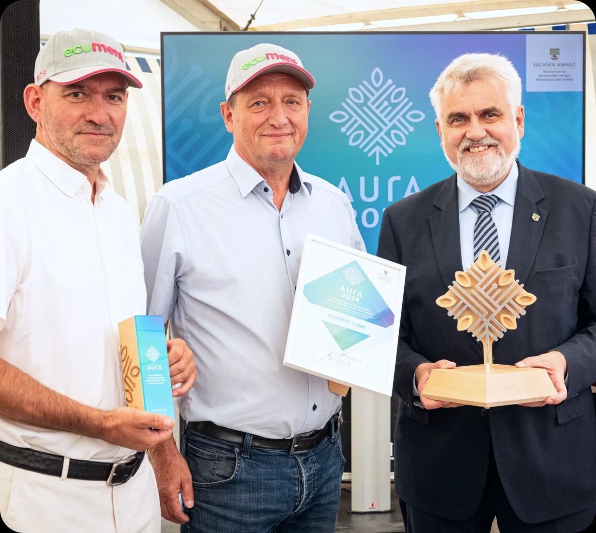Preisverleihung für nachhaltige Baustoffinnovation an ecoment