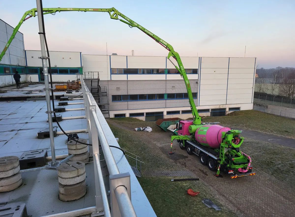 Industriehalle – Betonage bei Frost